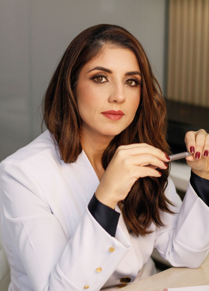Dra. Daniela Correia - Emagrecimento Feminino